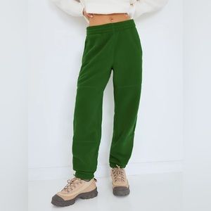 Aritzia TNA Polar Fleece Sweatpants Joggers in Dark Emerald Green XS